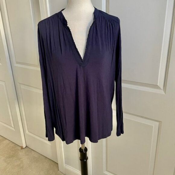 Banana Republic Navy Blie Ruffle Neck V-Neck Long Sleeve Top Size Medium - Picture 1 of 6